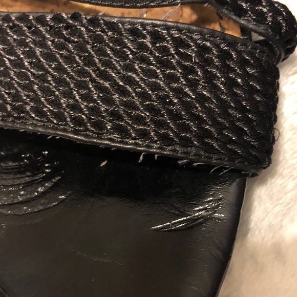 Kenneth Cole Reaction Black Strappy Sandals - Picture 11 of 12